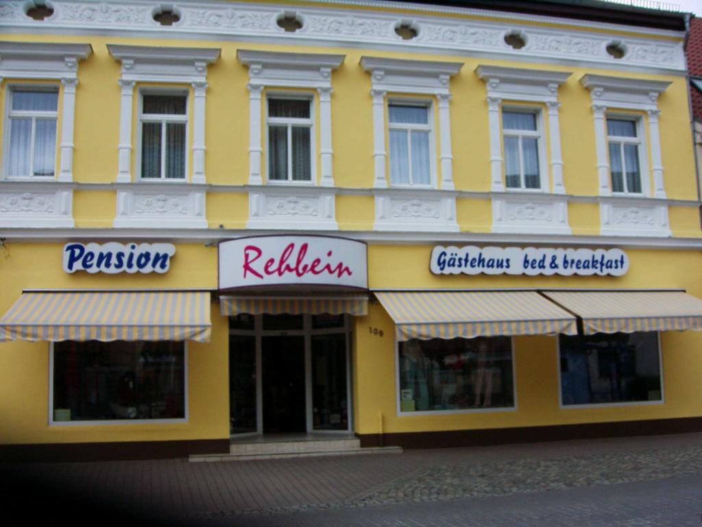 Gaestehaus Rehbein Calbe Eksteriør billede